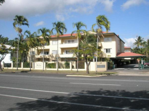  Tradewinds McLeod Holiday Apartments  Кэрнс